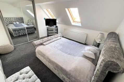 BED 1 2.JPG