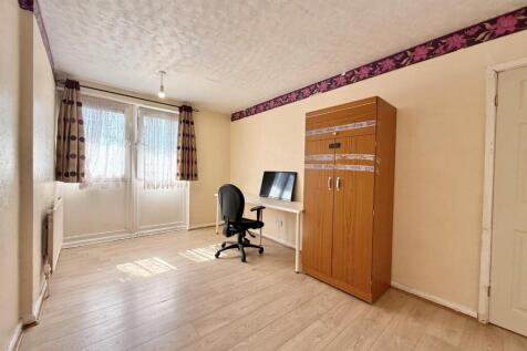 3rd bedroom.jpg