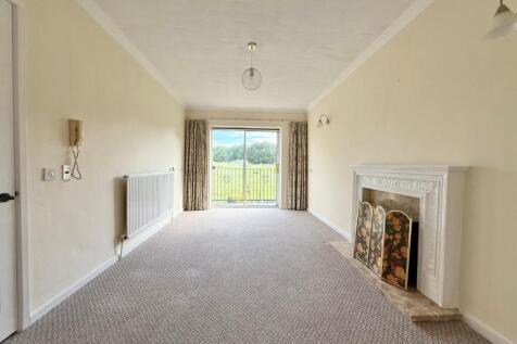 20 Fitzwilliam Living Room 1.jpg
