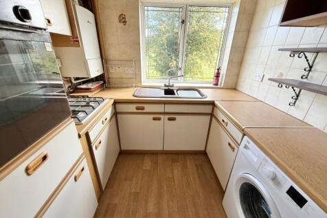 KITCHEN.jpg