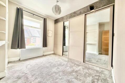 Bedroom1.jpg