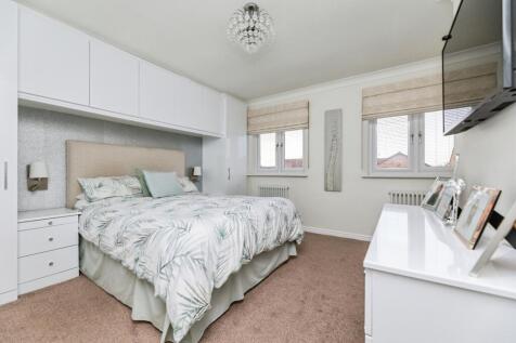 pbox-bedroom-321687.jpg