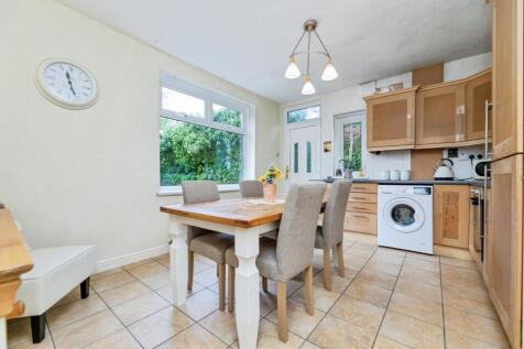 pbox-kitchen-326008.jpg