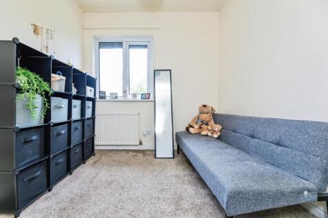 pbox-bedroom-326008.jpg
