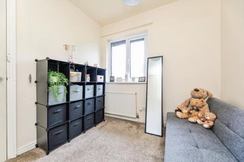 pbox-bedroom-326008.jpg