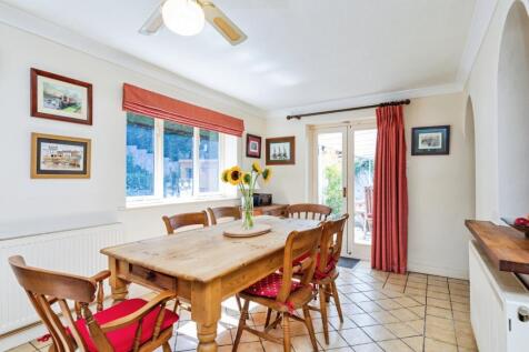pbox-dining_room-325953.jpg