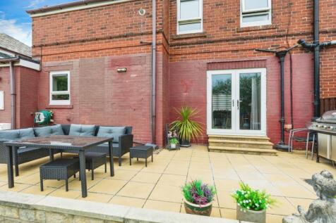 pbox-garden-327107.jpg
