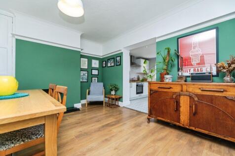 pbox-dining_room-326971.jpg