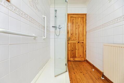 pbox-bathroom-327047.jpg