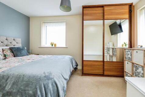 pbox-bedroom-332084.jpg