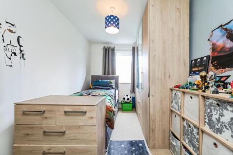 pbox-bedroom-332084.jpg