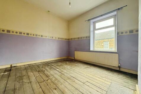 pbox-bedroom-333692.jpg