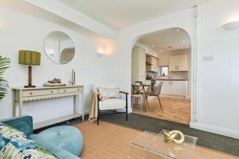 pbox-living_room-334144.jpg