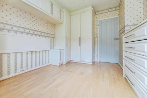 pbox-bedroom-330846.jpg