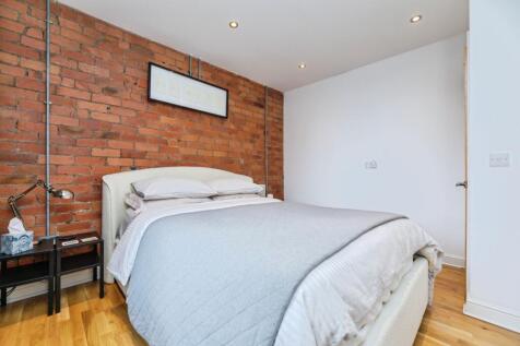 pbox-bedroom-333381.jpg
