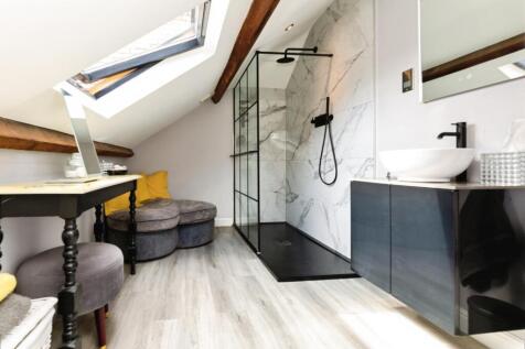pbox-bathroom-333381.jpg