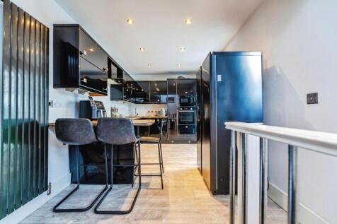 pbox-kitchen-335716.jpg