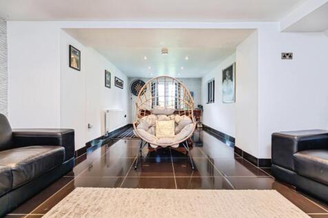pbox-dining_room-335716.jpg