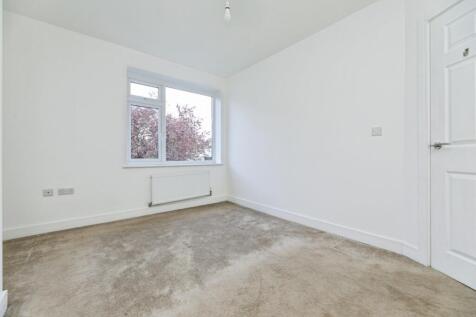 pbox-bedroom-334146.jpg