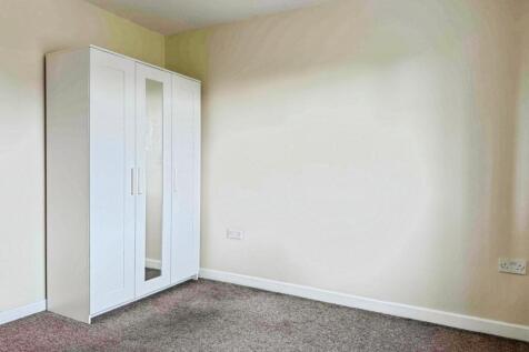 pbox-bedroom-337623.jpeg