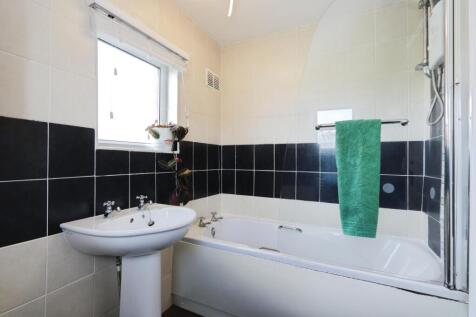 pbox-bathroom-333557.jpg