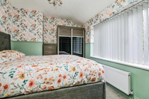 pbox-bedroom-345742.jpg