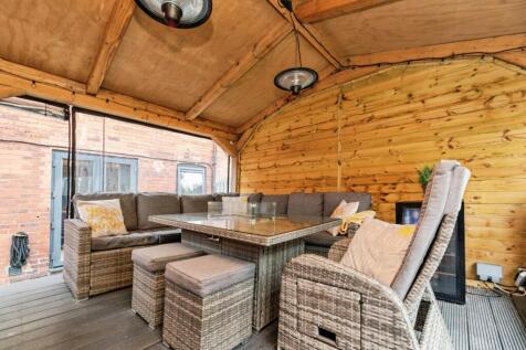 pbox-living_room-345742.jpg