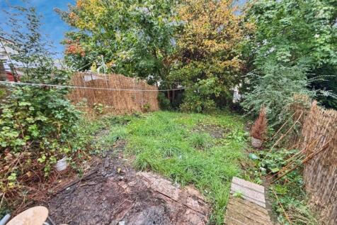 pbox-garden-327110.jpg