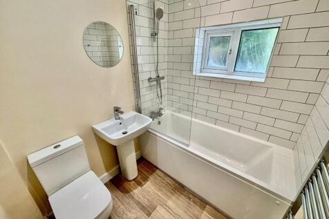 6 Cross bathroom.jpg