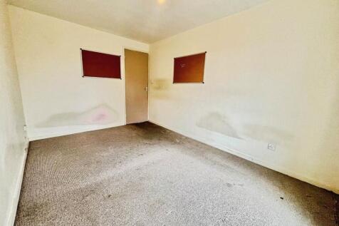pbox-bedroom-327110.jpg