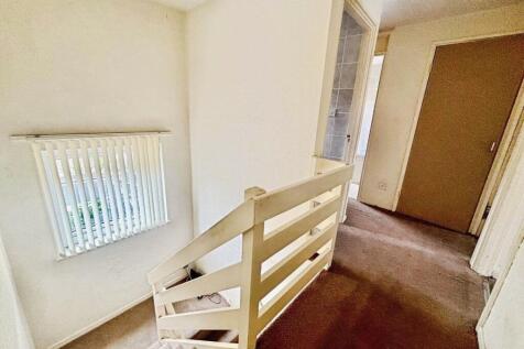 pbox-bedroom-327110.jpg