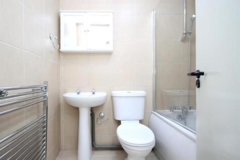 Bathroom.JPG