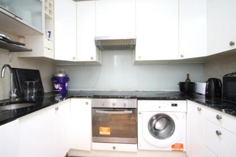 Kitchen.JPG
