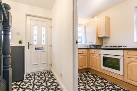 Kitchen / Entrance