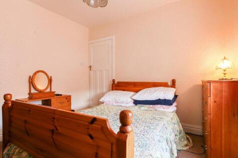 Bedroom 2.jpg