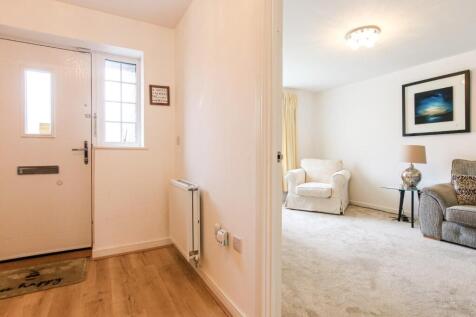 Hallway / Lounge