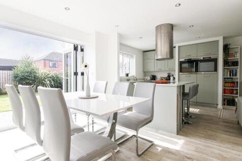 Kitchen /Dining Room