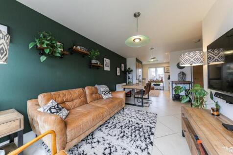 Open plan living.jpg