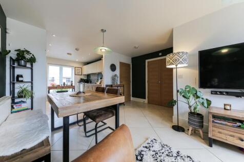 Dining area.jpg