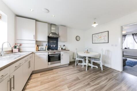Kitchen / Dining
