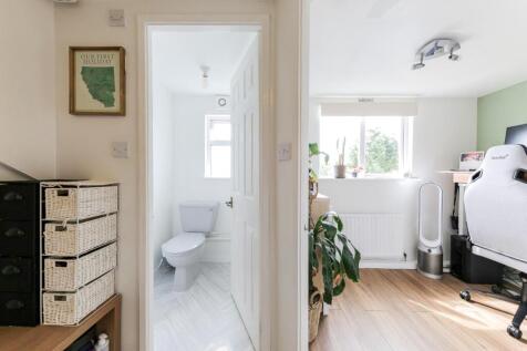 Bedroom to En suite