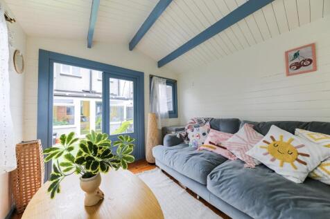 Garden room.jpg