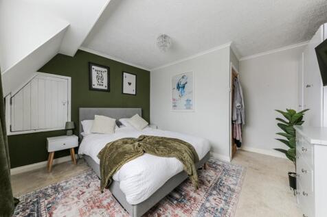 Bedroom1.jpg