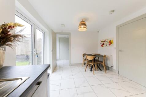Dining area.jpg