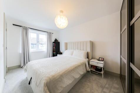 Master bedroom.jpg