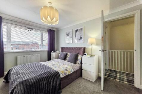 Main bedroom.jpg
