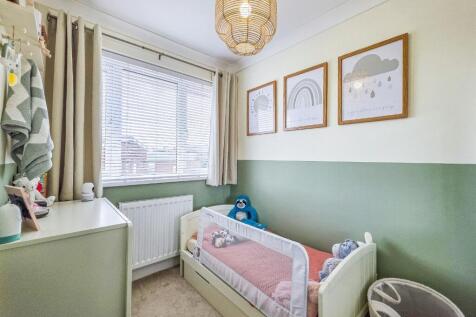 Bedroom 3.jpg