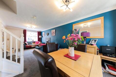 lounge dining room.jpg