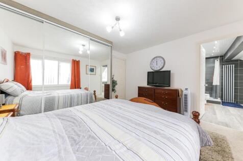 Bedroom.jpg