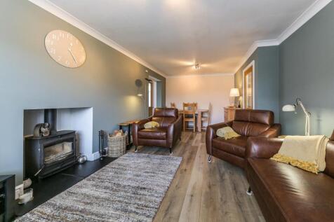 Lounge dining Room.jpg